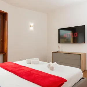 Free Parking - 5 Star - Sauna Luxury Apartment Milan